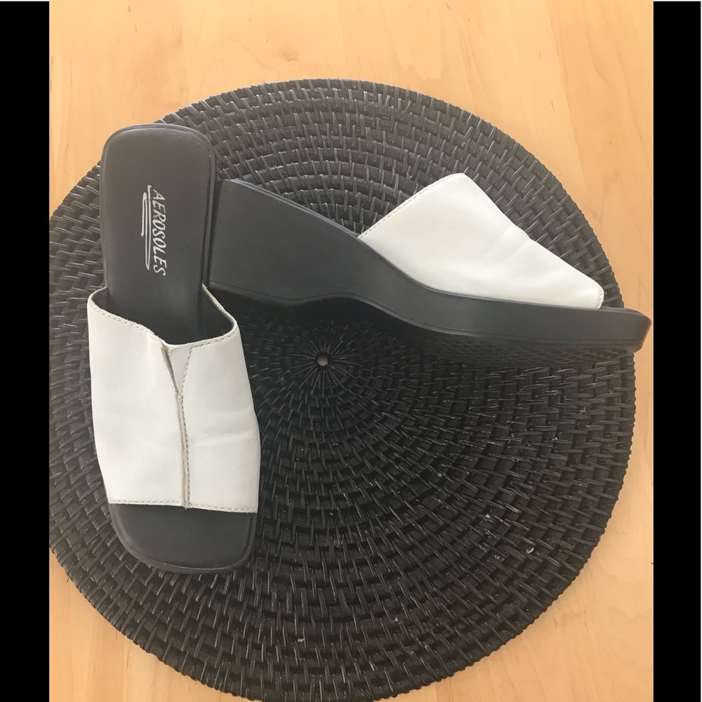 NEW Wht Leather AEROSOLES SZ8M Wedges